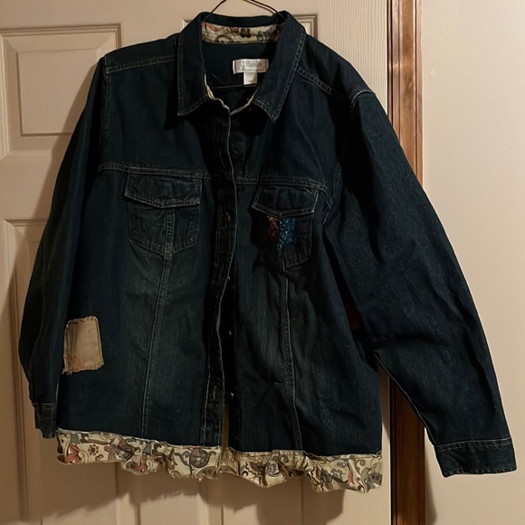 Jean jacket - Picture 1 of 7